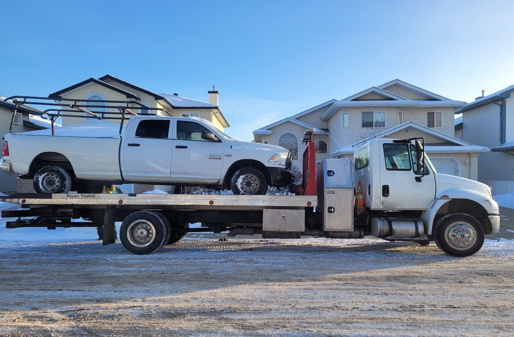 24x7 Towing Company in Edmonton